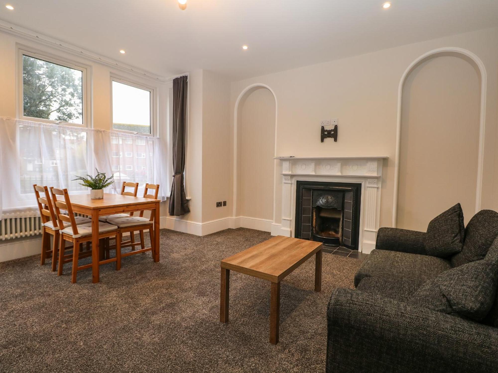 1 The Charleston Apartment Seaford Bagian luar foto
